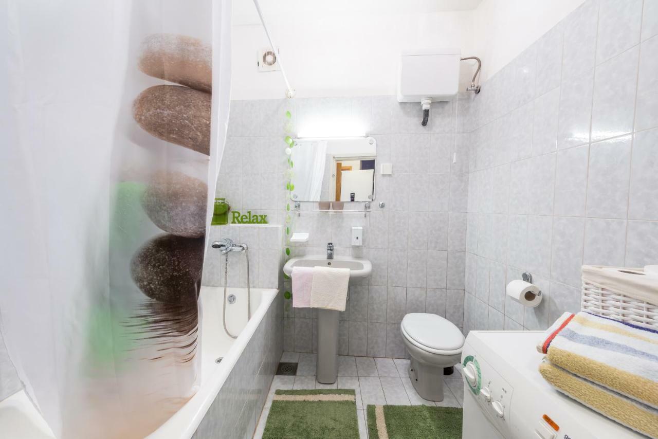 Villa Doris Mlini Bagian luar foto
