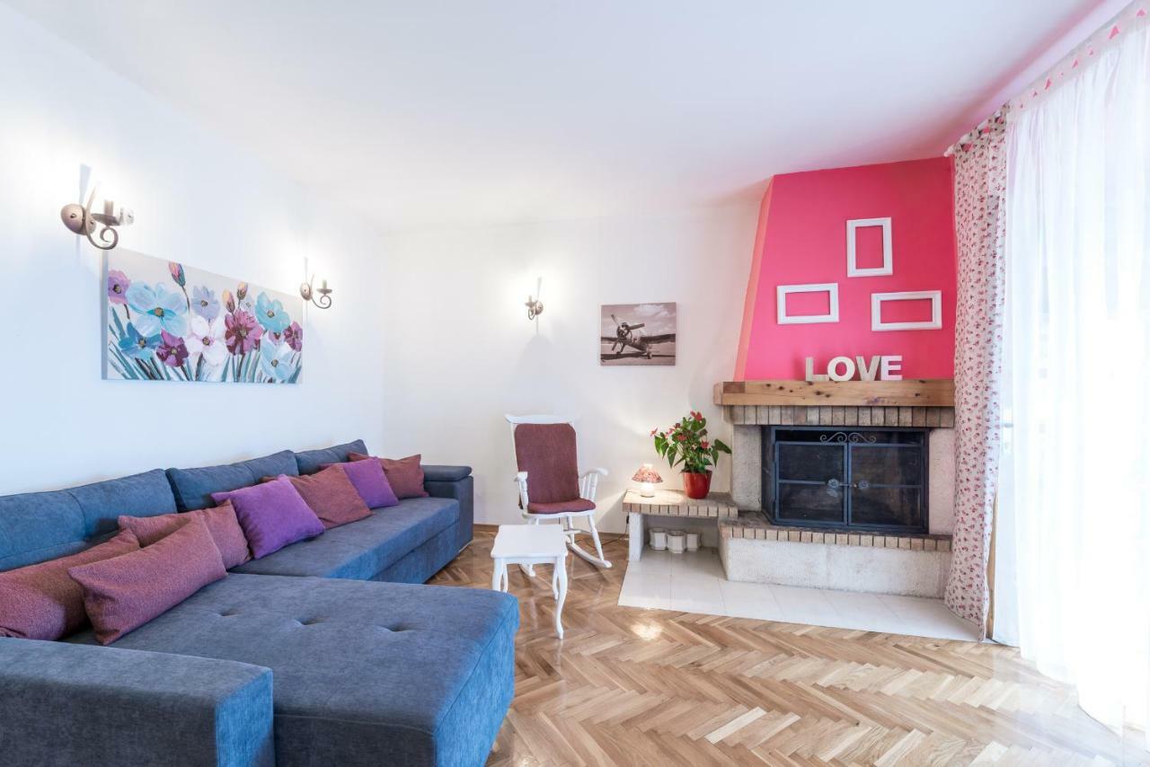 Villa Doris Mlini Bagian luar foto