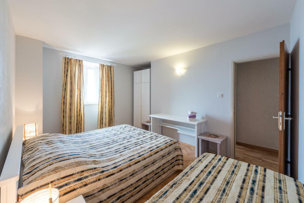 Villa Doris Mlini Bagian luar foto